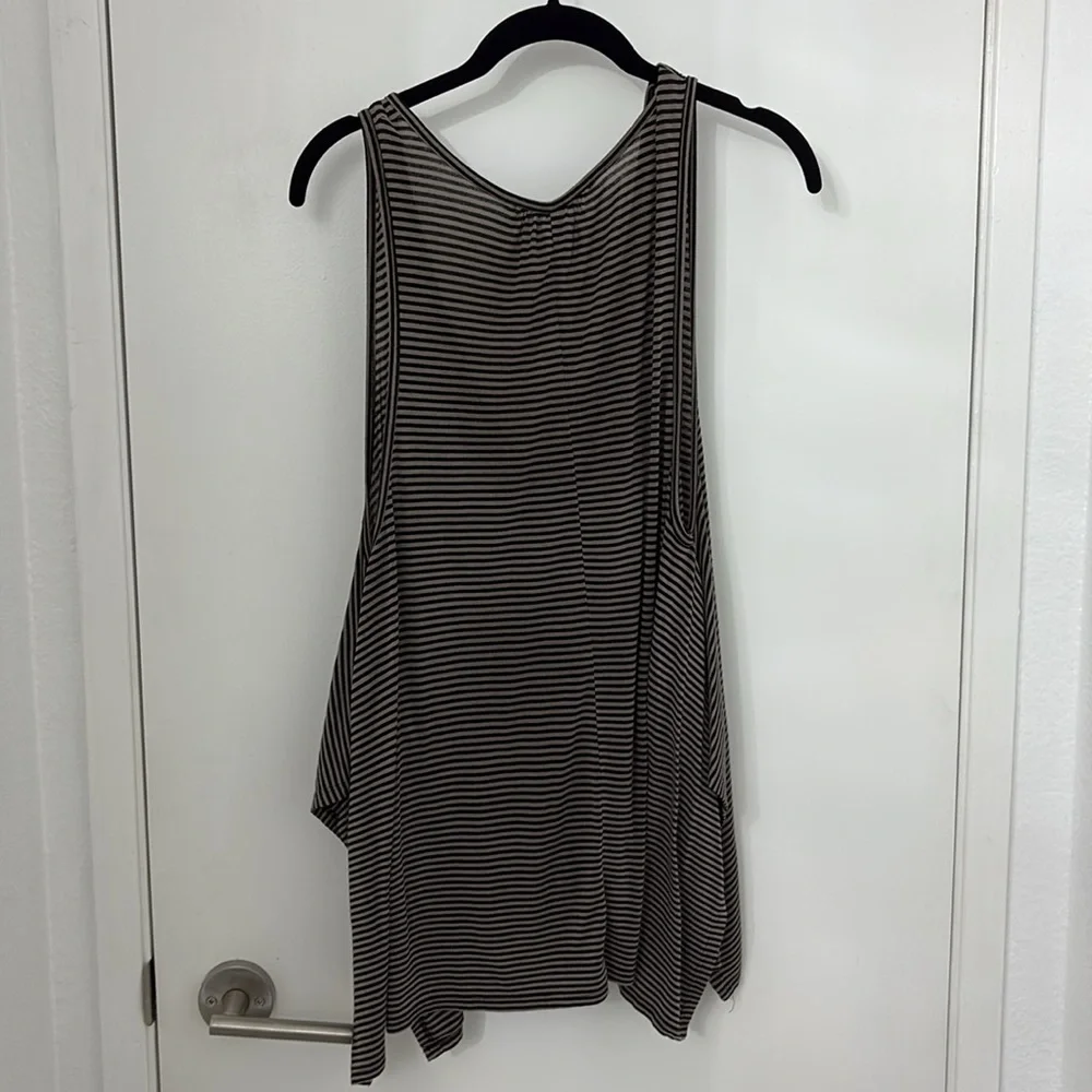 Striped Tank - Picture 3 of 3